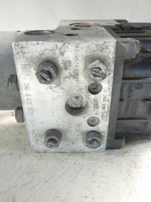 Bloc ABS (freins anti-blocage) PEUGEOT 2L HDI