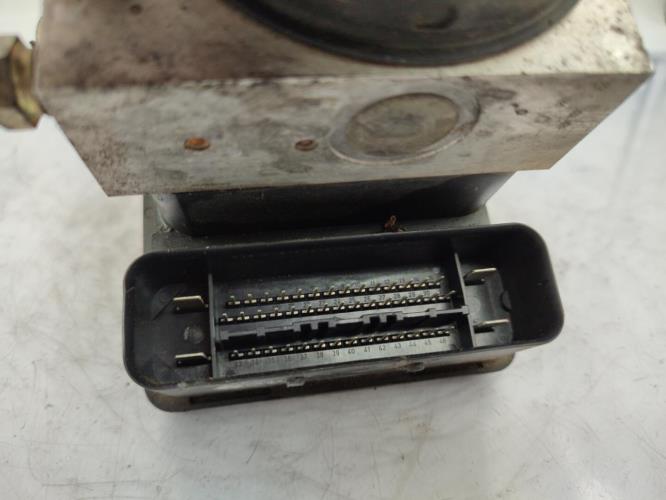 Bloc ABS (freins anti-blocage) FORD FIESTA 5 PHASE 1 Diesel