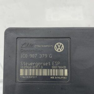 Bloc ABS (freins anti-blocage) VOLKSWAGEN GOLF 4 Diesel