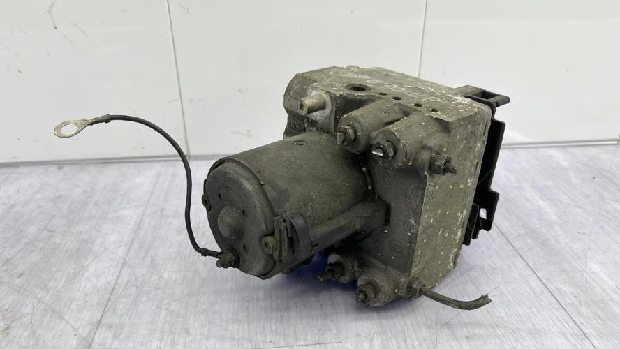 Bloc ABS (freins anti-blocage) VOLVO V 40 1 PHASE 1 BREAK Essence