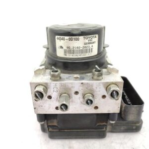 Bloc ABS (freins anti-blocage) TOYOTA YARIS 3 PHASE 1 Diesel