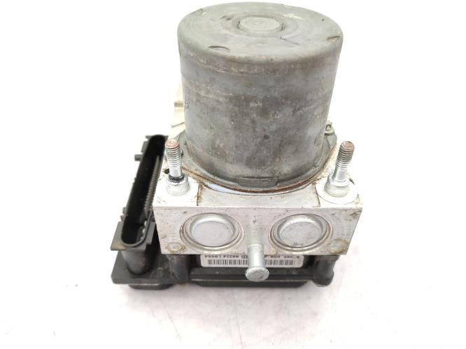 Bloc ABS (freins anti-blocage) TOYOTA COROLLA VERSO 2 PHASE 2 Diesel