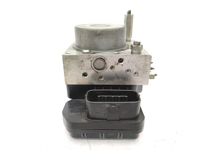 Bloc ABS (freins anti-blocage) TOYOTA VERSO-S PHASE 1 Essence