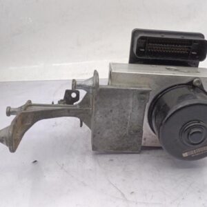 Bloc ABS (freins anti-blocage) MERCEDES CLASSE C 203 PHASE 1 Diesel