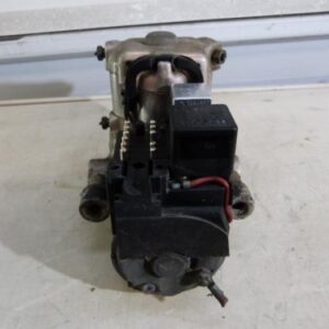 Bloc ABS (freins anti-blocage) MERCEDES CLASSE C 202 PHASE 1 Diesel