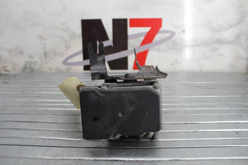Bloc ABS (freins anti-blocage) NISSAN MICRA 3 PHASE 1 Essence