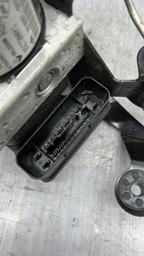 Bloc ABS (freins anti-blocage) RENAULT MEGANE 3 PHASE 2 Diesel