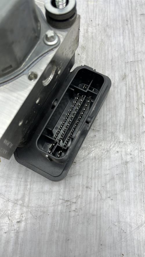 Bloc ABS (freins anti-blocage) RENAULT CLIO 4 PHASE 2