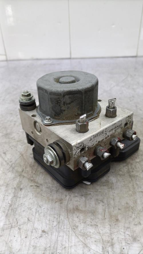 Bloc ABS (freins anti-blocage) DACIA SANDERO 2 PHASE 1 Diesel