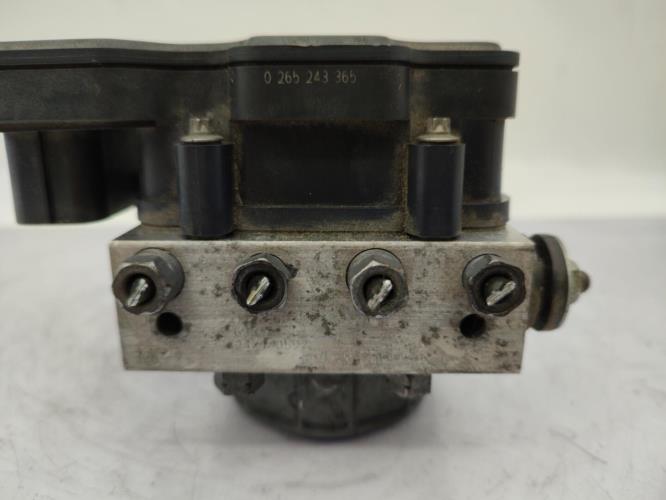 Bloc ABS (freins anti-blocage) RENAULT CLIO 4 PHASE 1 Diesel