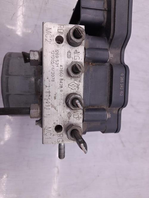 Bloc ABS (freins anti-blocage) RENAULT CLIO 4 PHASE 1