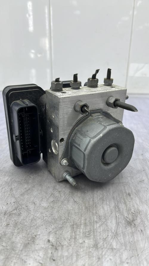 Bloc ABS (freins anti-blocage) RENAULT CLIO 4 PHASE 1 Diesel