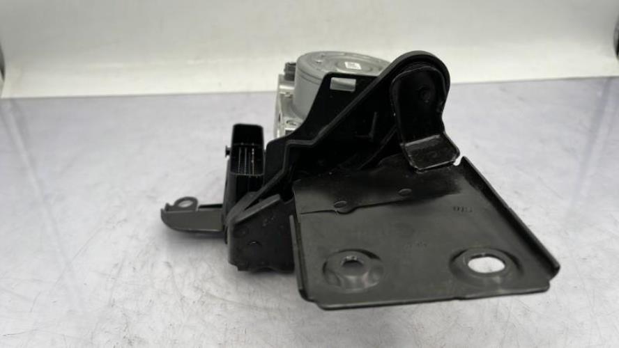 Bloc ABS (freins anti-blocage) VOLKSWAGEN GOLF 7 PHASE 1 Essence