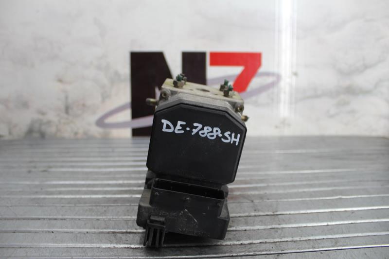 Bloc ABS (freins anti-blocage) RENAULT SCENIC 1 PHASE 2 Diesel