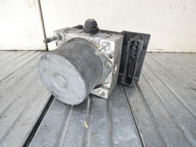 Bloc ABS (freins anti-blocage) RENAULT CLIO 2 PHASE 2 Diesel