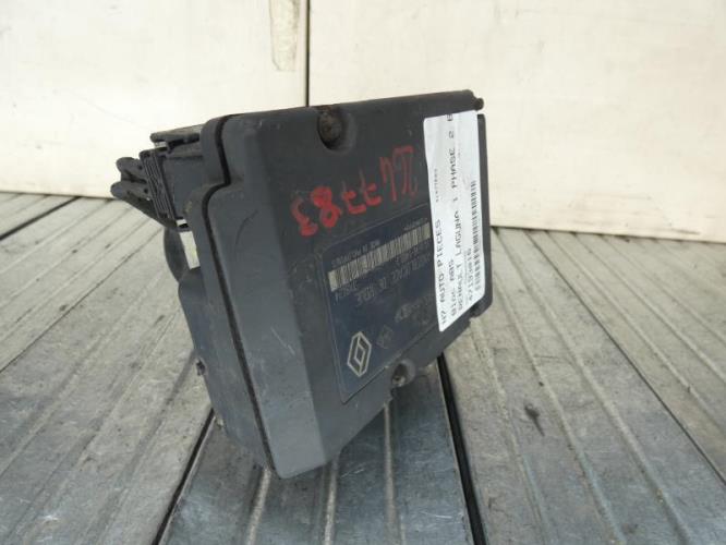 Bloc ABS (freins anti-blocage) RENAULT LAGUNA 1 PHASE 2 BREAK Essence