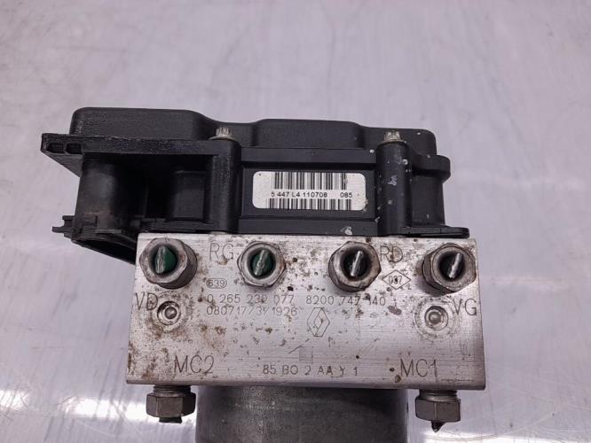 Bloc ABS (freins anti-blocage) RENAULT CLIO 3 PHASE 1 Diesel