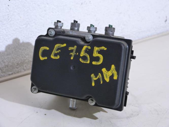 Bloc ABS (freins anti-blocage) RENAULT CLIO 3 PHASE 1 Diesel