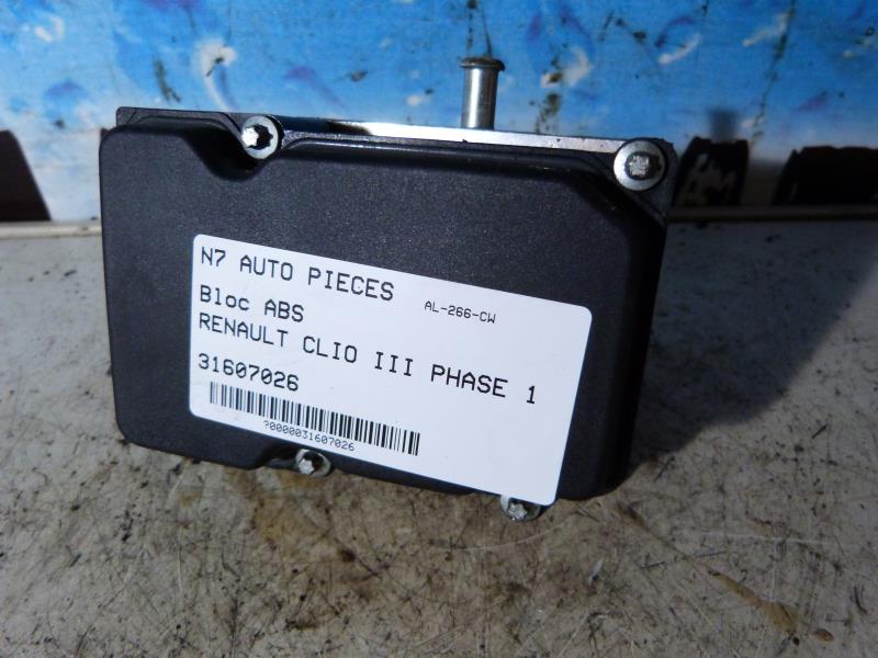 Bloc ABS (freins anti-blocage) RENAULT CLIO 3 PHASE 1 Diesel
