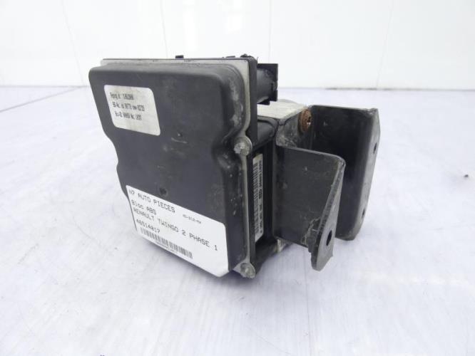Bloc ABS (freins anti-blocage) RENAULT TWINGO 2 PHASE 1 Essence