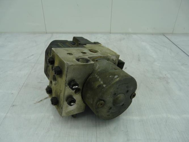Bloc ABS (freins anti-blocage) VOLKSWAGEN PASSAT 4 PHASE 1 BREAK Diesel