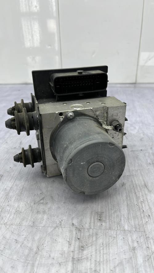 Bloc ABS (freins anti-blocage) AUDI A4 3 AVANT PHASE 1 BREAK Diesel