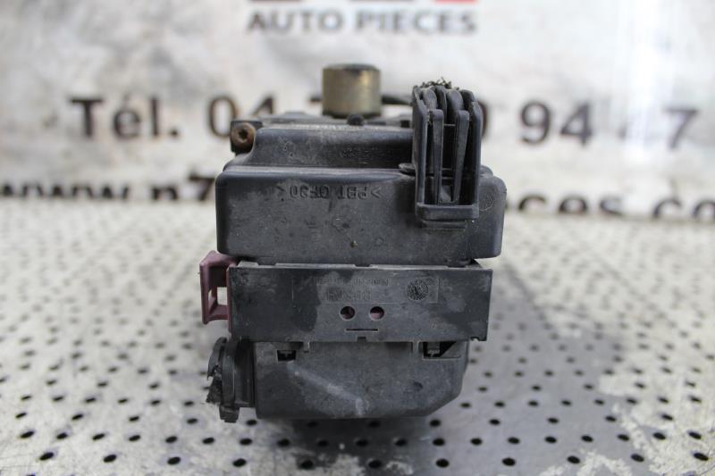 Bloc ABS (freins anti-blocage) OPEL CORSA C PHASE 1 Essence