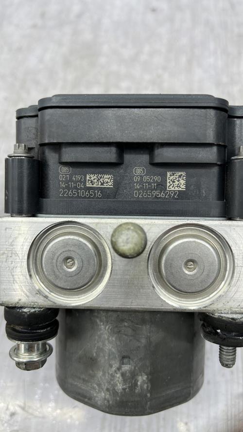 Bloc ABS (freins anti-blocage) OPEL CORSA E Essence