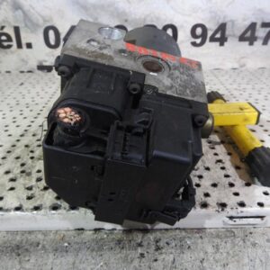 Bloc ABS (freins anti-blocage) AUDI A4 1 AVANT PHASE 1 BREAK Essence