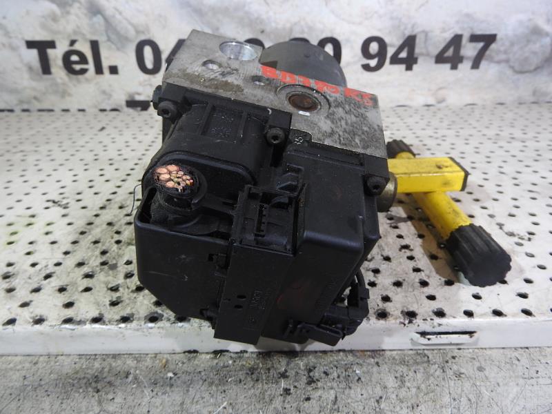 Bloc ABS (freins anti-blocage) AUDI A4 1 AVANT PHASE 1 BREAK Essence