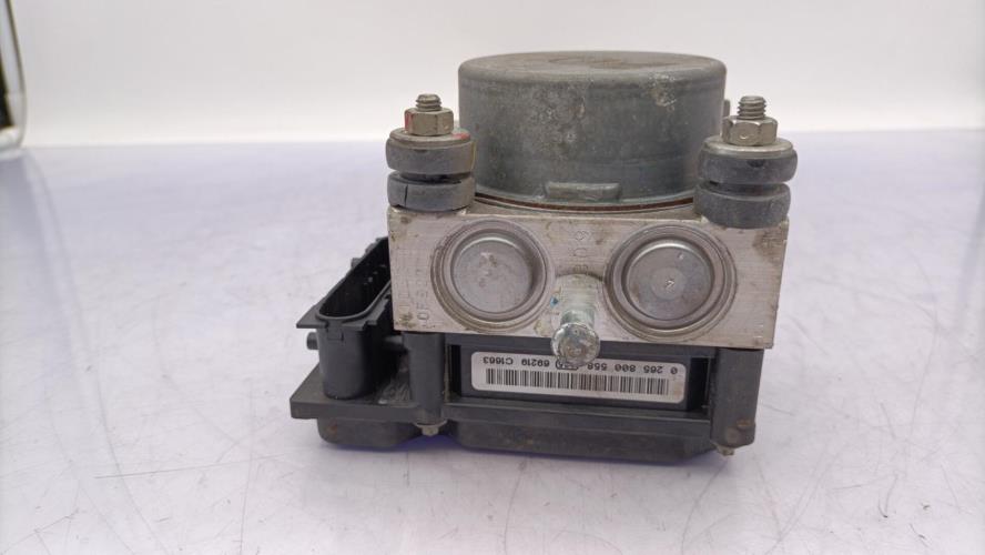 Bloc ABS (freins anti-blocage) RENAULT MODUS PHASE 1 Essence