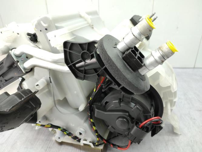 Bloc chauffage PEUGEOT 208 1 PHASE 1 Essence