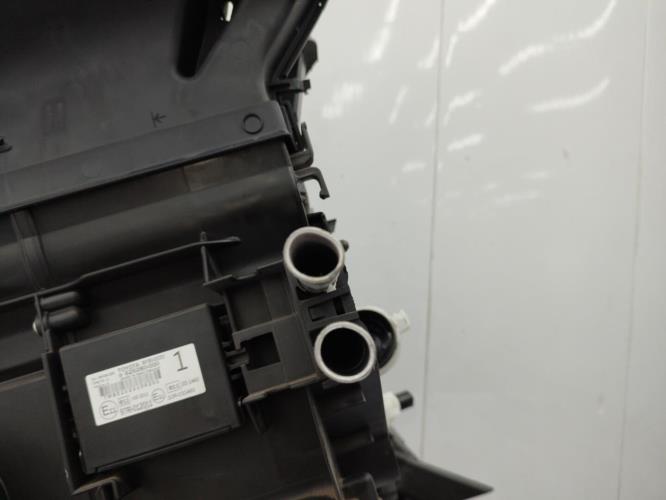 Bloc chauffage TOYOTA YARIS 3 PHASE 1 Diesel