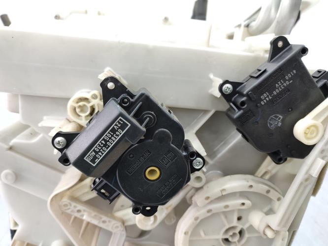 Bloc chauffage TOYOTA PRIUS 2 Essence/Hybride