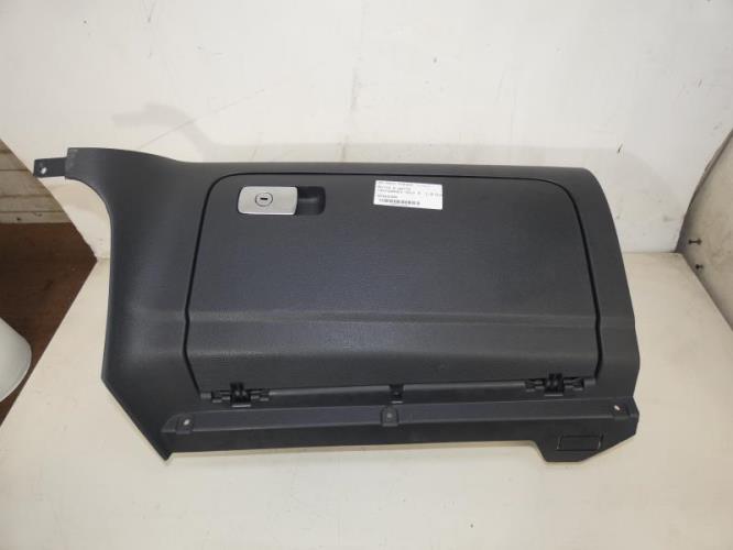 Boite a gants VOLKSWAGEN GOLF 5 Diesel