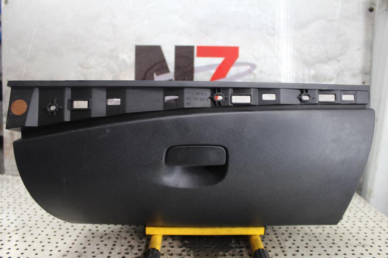 Boite a gants RENAULT MEGANE 3 PHASE 1 Diesel