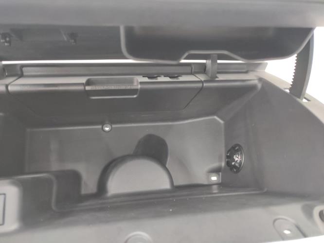 Boite a gants VOLKSWAGEN POLO 5 PHASE 2 Essence