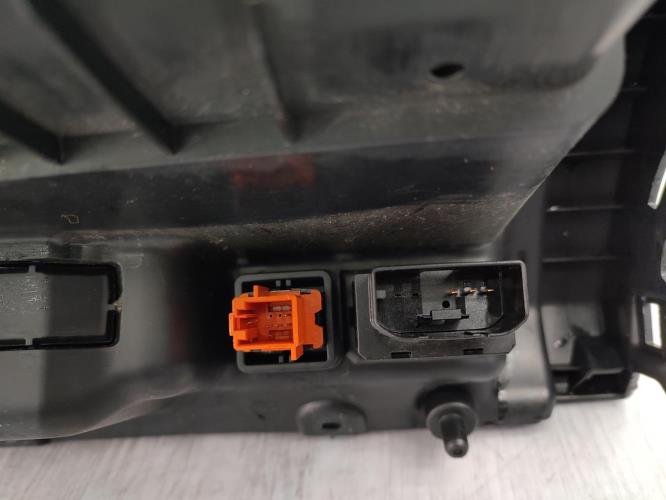 Boite a gants VOLKSWAGEN POLO 5 PHASE 1 Essence