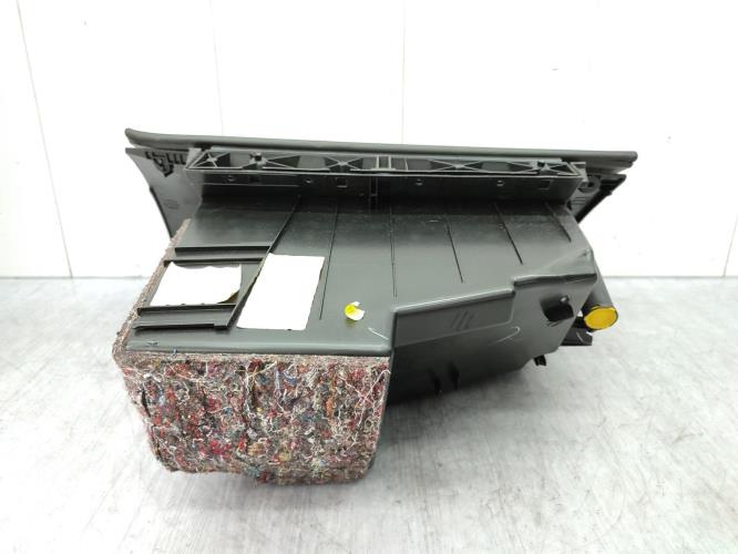 Boite a gants PEUGEOT 407 COUPE Diesel