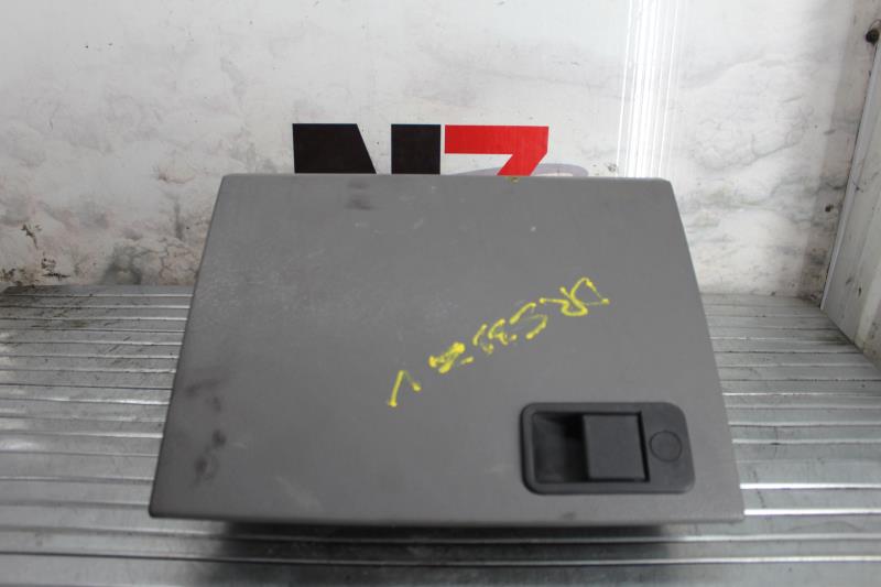 Boite a gants PEUGEOT 205 PHASE 2 Essence