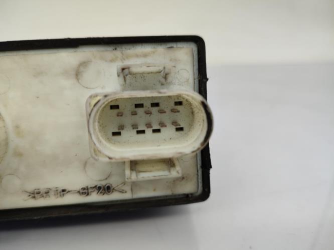 Boitier de prechauffage VOLKSWAGEN POLO 3 PHASE 1 Essence