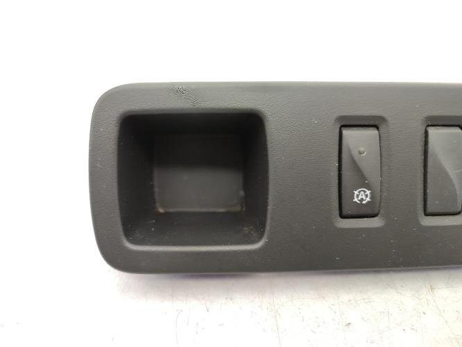 Bouton/Interrupteur DACIA DUSTER 1 PHASE 2 Essence