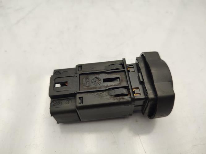 Bouton de warning DACIA SANDERO 1 Essence/GPL