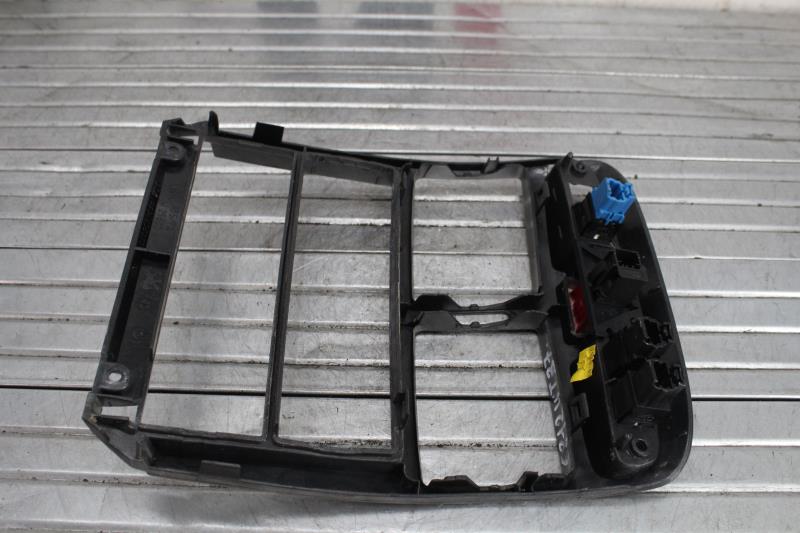 Bouton de warning PEUGEOT 307 PHASE 1 CABRIOLET Essence