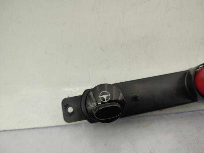 Bouton de warning FIAT 500 2 PHASE 1 Essence