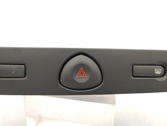 Bouton de warning RENAULT CLIO 2 PHASE 2 Essence