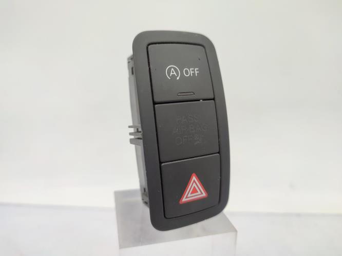 Bouton de warning AUDI A1 1 PHASE 1 Essence