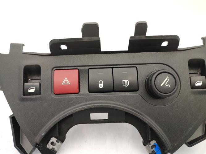 Bouton de warning CITROEN BERLINGO 2 PHASE 3 Diesel