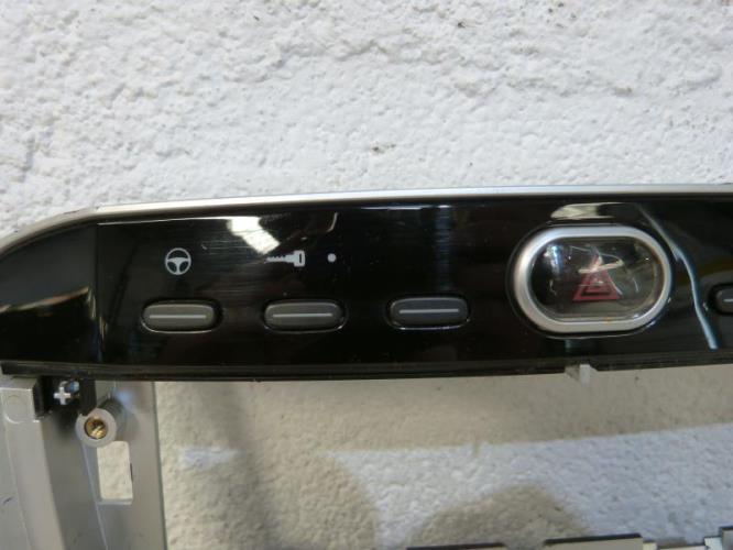 Bouton de warning FIAT PUNTO EVO 3 Diesel