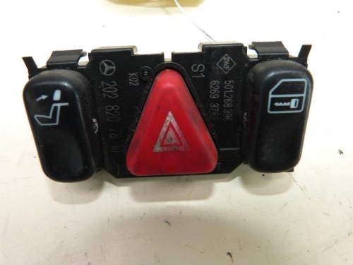 Bouton de warning MERCEDES CLASSE C 202 PHASE 1 Diesel